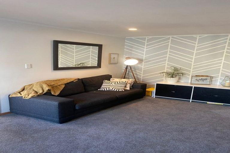 Photo of property in 243 Mangorei Road, Merrilands, New Plymouth, 4312