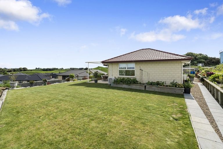 Photo of property in 32 Macdonald Heights, Feilding, 4702