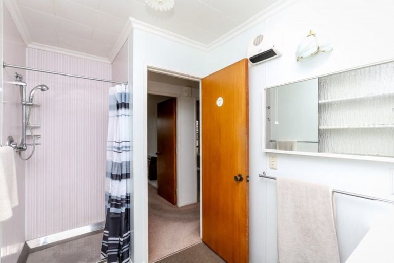 Photo of property in 3/10 Birdwood Avenue, Moturoa, New Plymouth, 4310