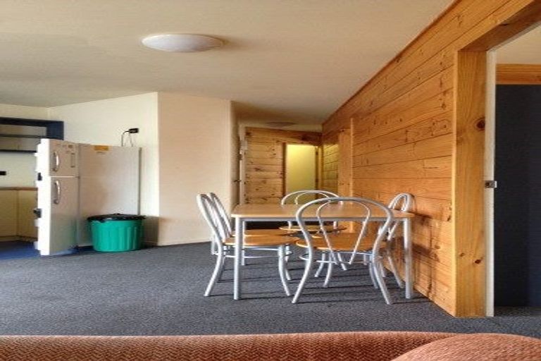 Photo of property in Basin Reserve Complex, 37/4 Sussex Street, Mount Cook, Wellington, 6021