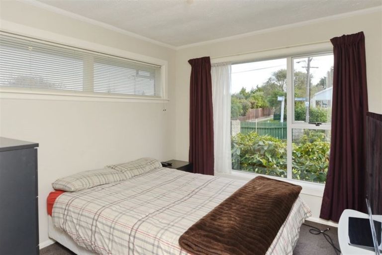Photo of property in 14 Sevenoaks Drive, Bryndwr, Christchurch, 8053
