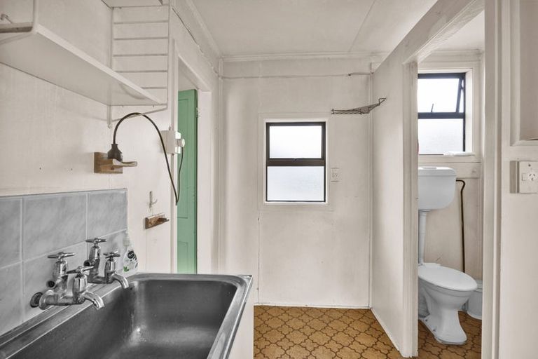 Photo of property in 77 Victoria Street, Hawera, 4610