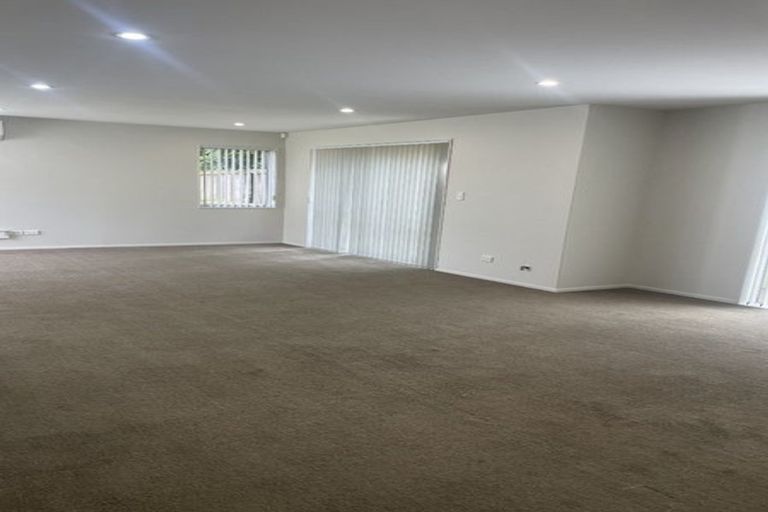 Photo of property in 10 Pipipi Crescent, Takanini, 2112
