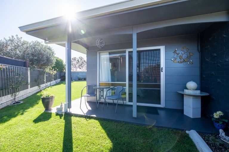 Photo of property in 22 Glamorgan Avenue, Tamatea, Napier, 4112