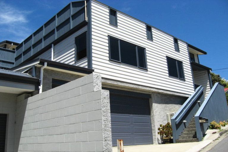 Photo of property in 1b Shalimar Crescent, Khandallah, Wellington, 6035