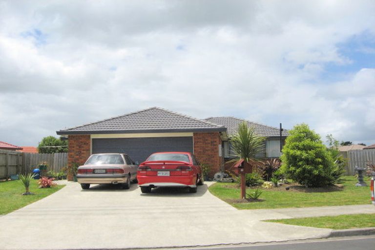 Photo of property in 16 Morewa Place, Takanini, 2112
