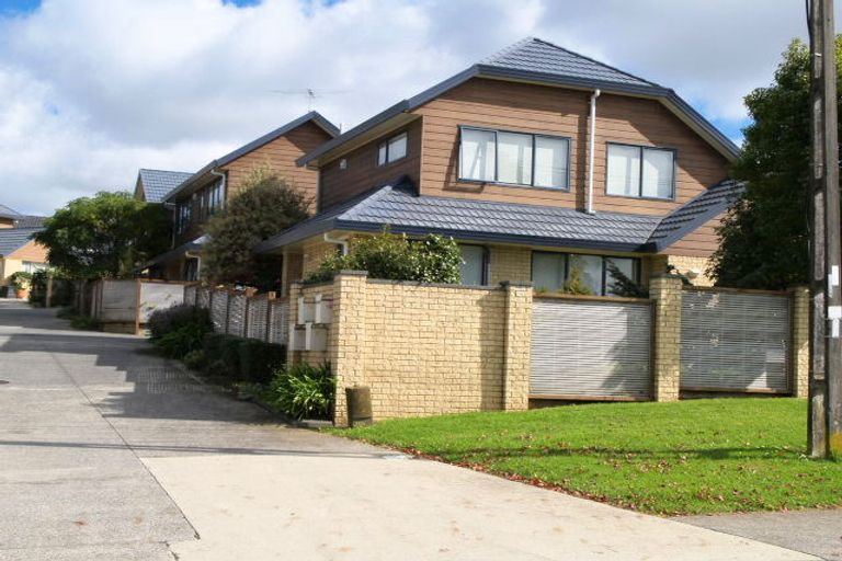 Photo of property in 15 Nelson Street, Howick, Auckland, 2014