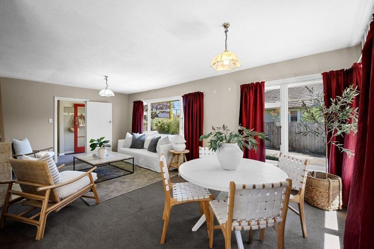 Photo of property in 8 Merton Place, Bryndwr, Christchurch, 8053