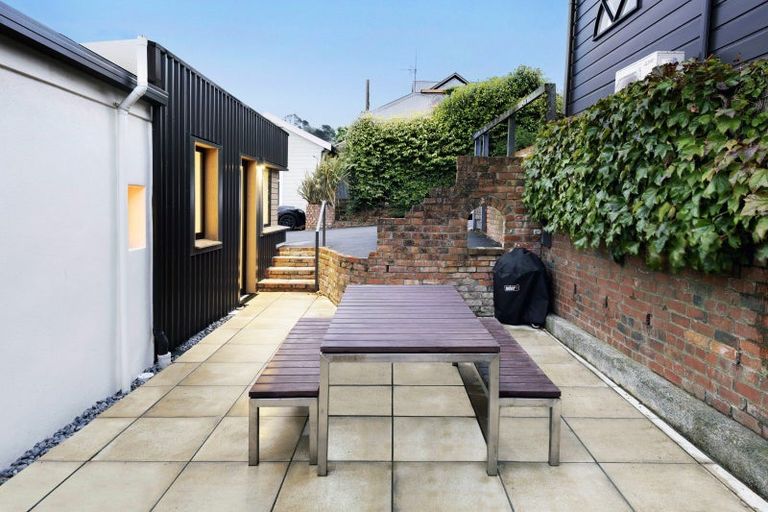 Photo of property in 8 Yale Road, Mount Cook, Wellington, 6021