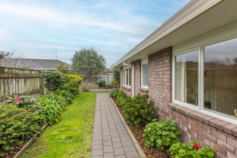 Photo of property in 100 Michael Road, Paraparaumu Beach, Paraparaumu, 5032