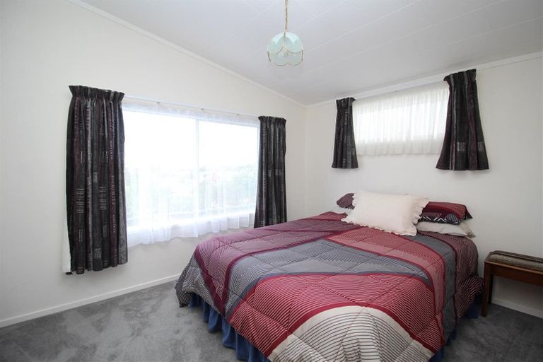 Photo of property in 2 Hoey Street, Te Kamo, Whangarei, 0112