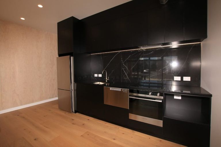 Photo of property in 1/167 Hobsonville Point Road, Hobsonville, Auckland, 0616