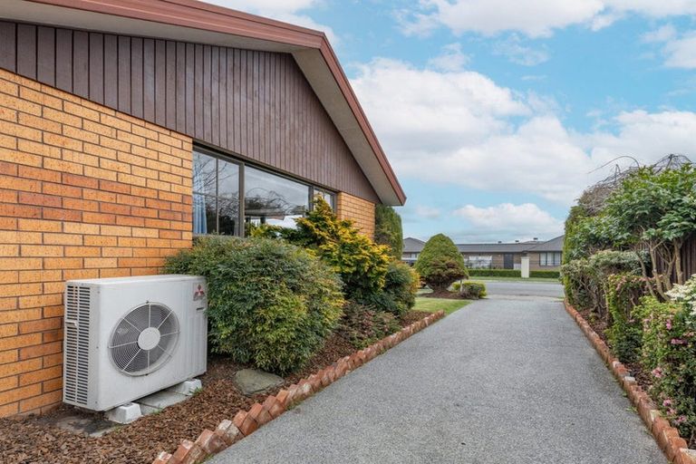 Photo of property in 115 Hawthornden Road, Avonhead, Christchurch, 8042