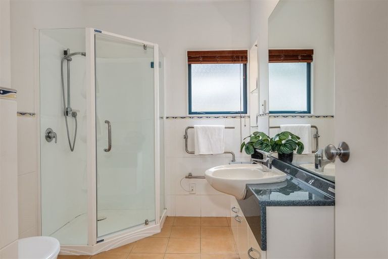 Photo of property in 18 Petrel Lane, Whitby, Porirua, 5024