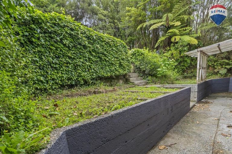 Photo of property in 10 Sheehy Grove, Wainuiomata, Lower Hutt, 5014