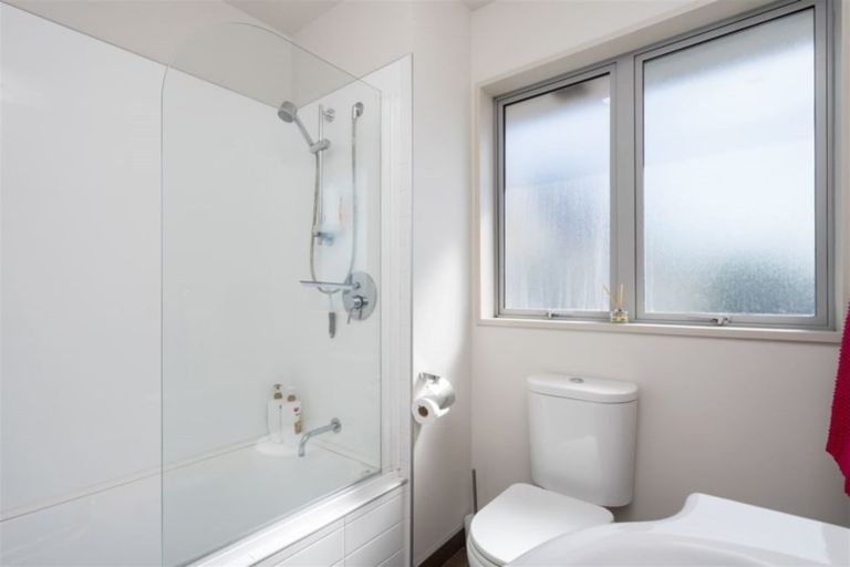 Photo of property in 90c Mandeville Street, Riccarton, Christchurch, 8011