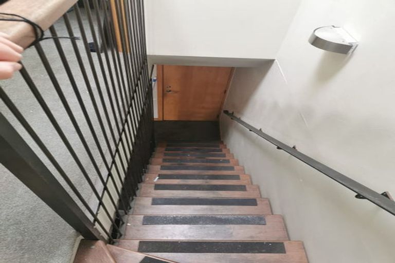 Photo of property in 242/21 Left Bank, Te Aro, Wellington, 6011