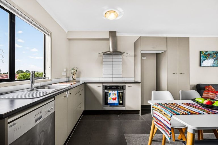 Photo of property in St Claire Village, 213/172 Mcleod Road, Te Atatu South, Auckland, 0610