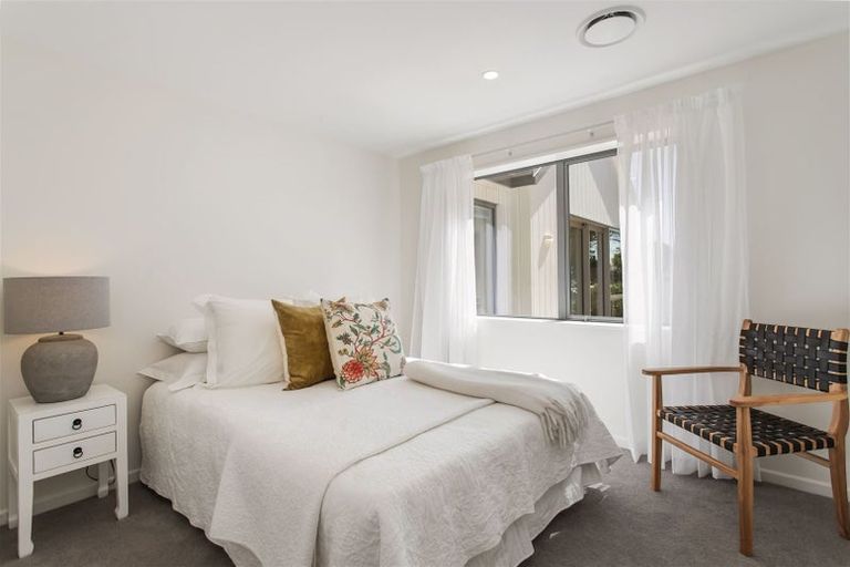 Photo of property in 77 Leistrella Road, Hoon Hay, Christchurch, 8025