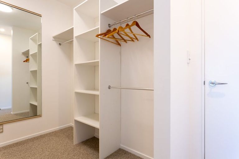 Photo of property in 394 The Esplanade, Island Bay, Wellington, 6023