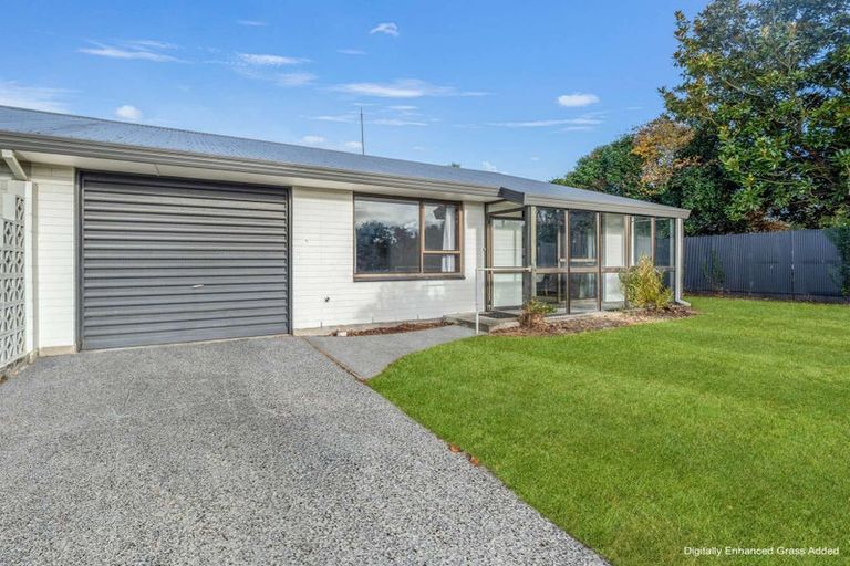 Photo of property in 38 Oakhampton Street, Hornby, Christchurch, 8042
