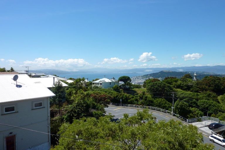 Photo of property in 74 Mitchell Street, Brooklyn, Wellington, 6021