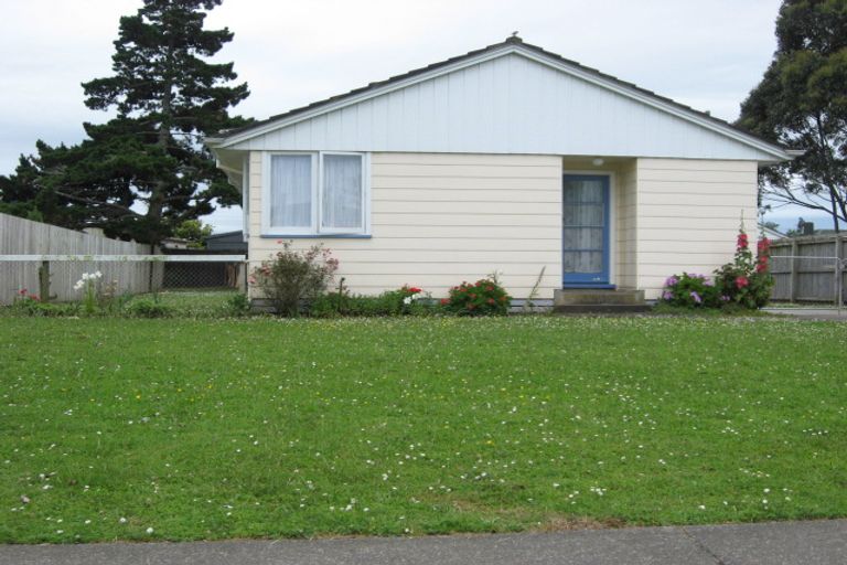 Photo of property in 44 Idlewild Avenue, Mangere, Auckland, 2022