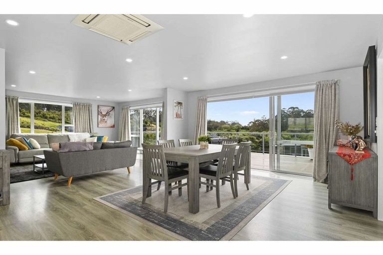 Photo of property in 8 Mandeno Drive, Kerikeri, 0230