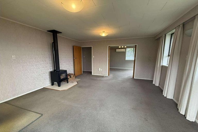 Photo of property in 2/112 Mcleod Street, Camberley, Hastings, 4120