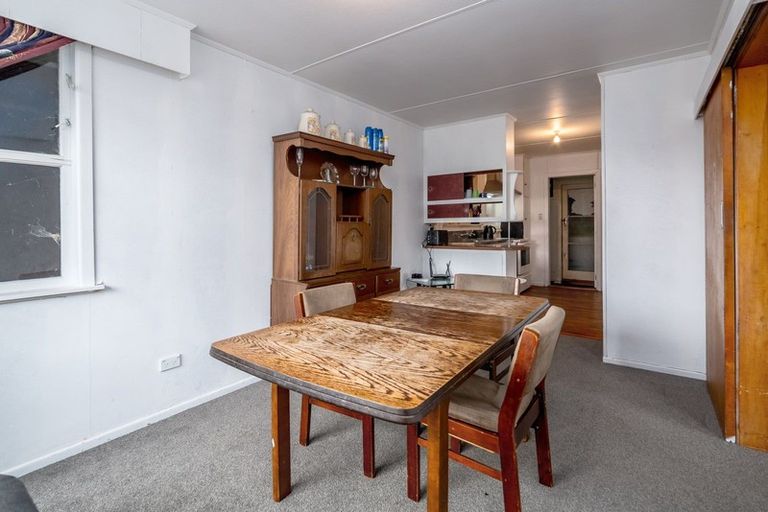 Photo of property in 97 Cameron Crescent, Masterton, 5810