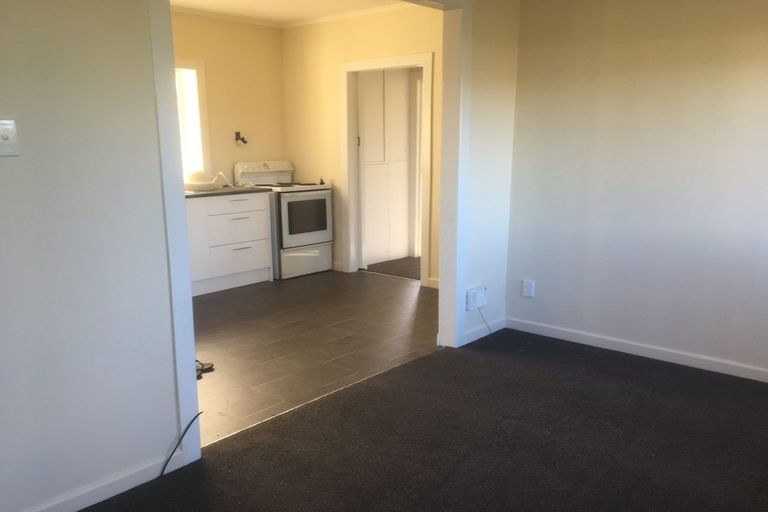 Photo of property in 27 Forest Hill Road, Henderson, Auckland, 0612