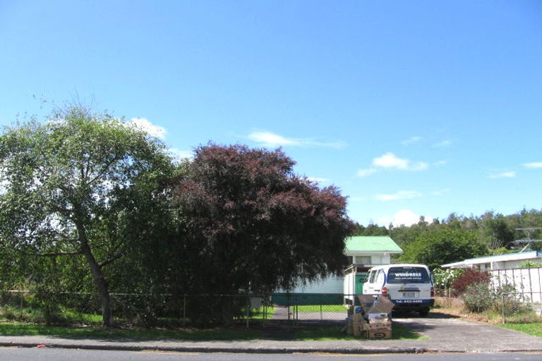 Photo of property in 73 Sylvia Road, Hillcrest, Auckland, 0627