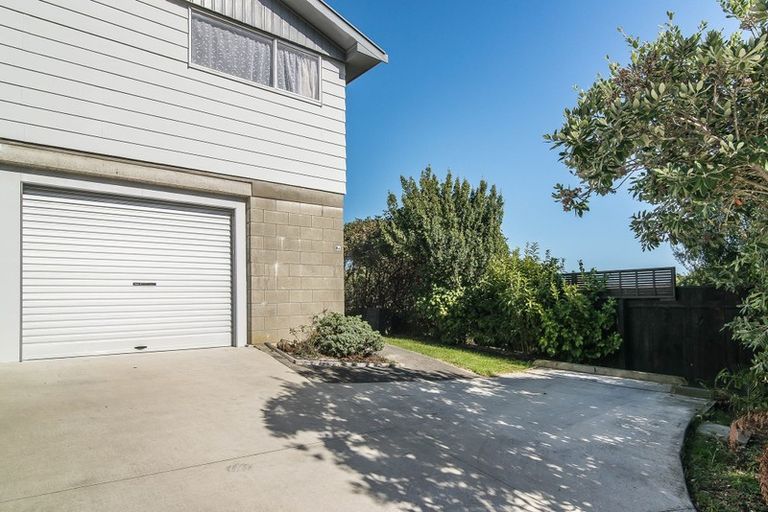 Photo of property in 8 Mamaku Street, Paraparaumu, 5032