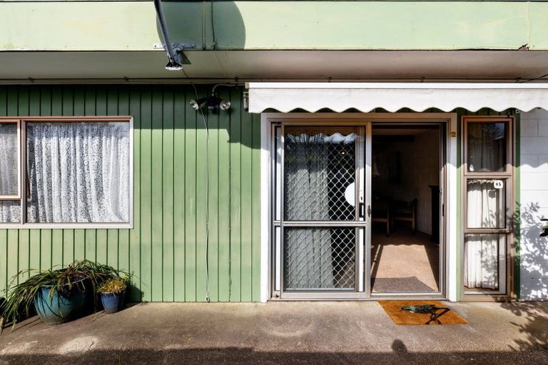 Photo of property in 2/875 Heaphy Terrace, Claudelands, Hamilton, 3214