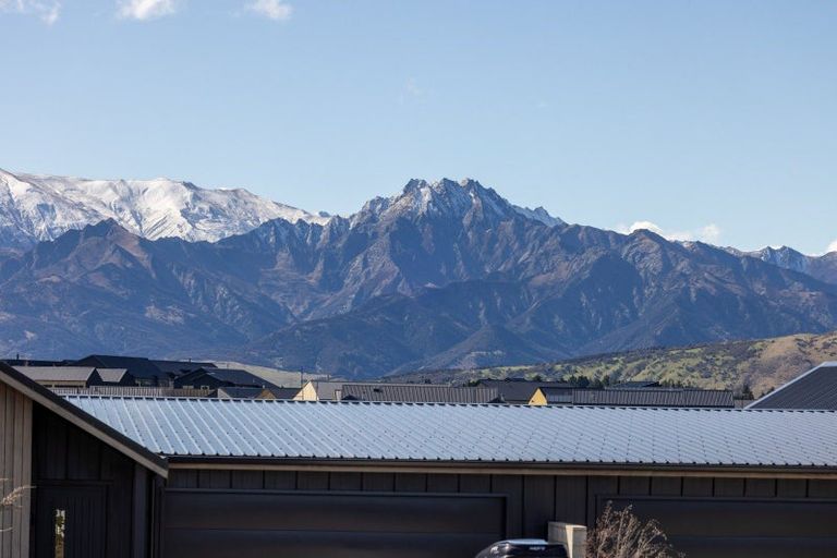 Photo of property in 59 Mount Nicholas Avenue, Wanaka, 9305