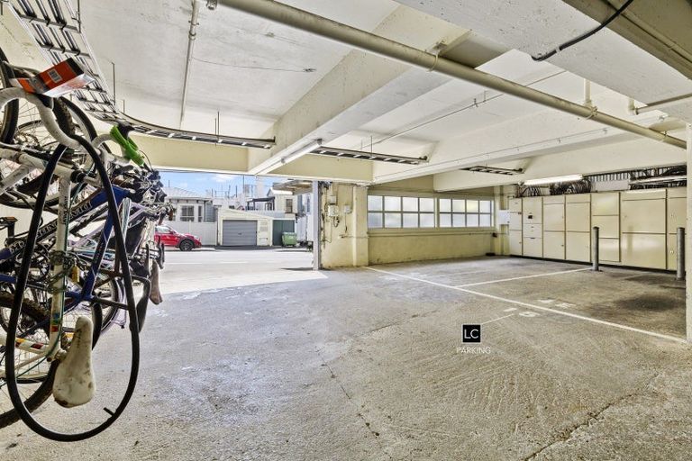 Photo of property in Qba Apartments, 4e/51 Webb Street, Mount Cook, Wellington, 6011