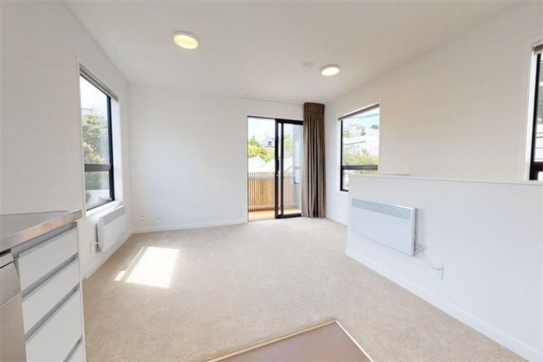 Photo of property in 17u3 Nairn Street, Mount Cook, Wellington, 6011