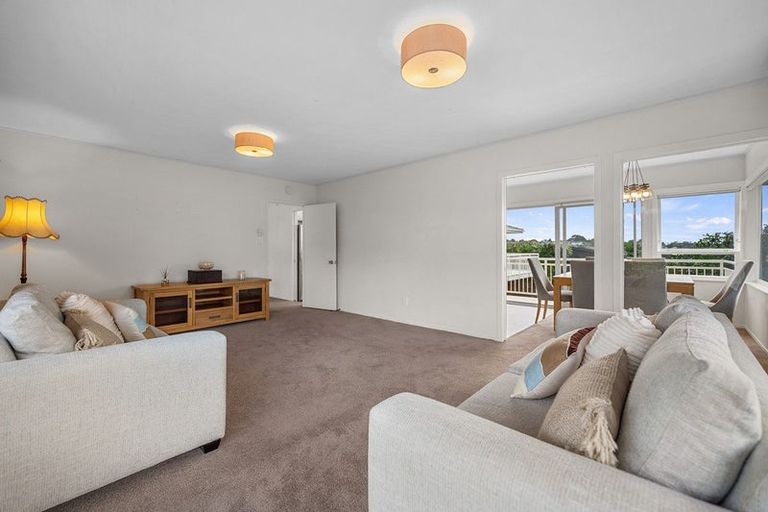 Photo of property in 32 Galaxy Drive, Mairangi Bay, Auckland, 0630