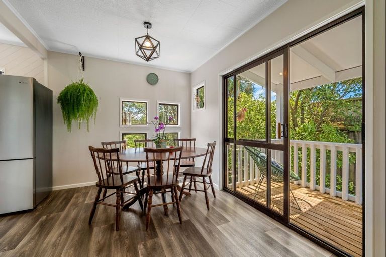 Photo of property in 13 Honnor Place, Hurdon, New Plymouth, 4310