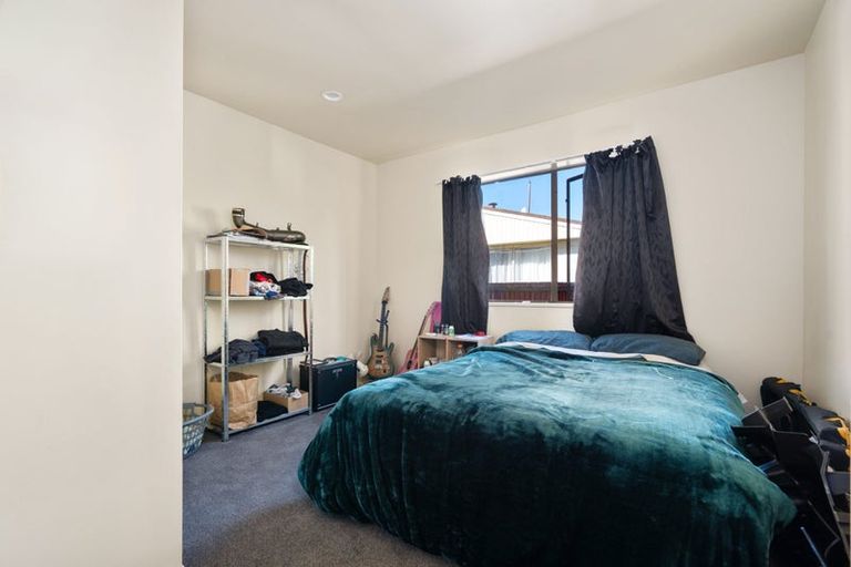 Photo of property in 2/8 Angela Street, Upper Riccarton, Christchurch, 8041