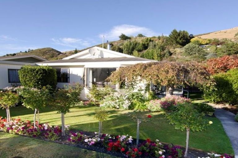 Photo of property in 14 Paisley Place, Roxburgh, 9500