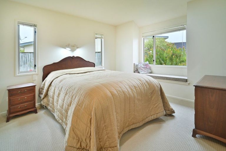 Photo of property in 8 Saint Hill Rise, Havelock North, 4130