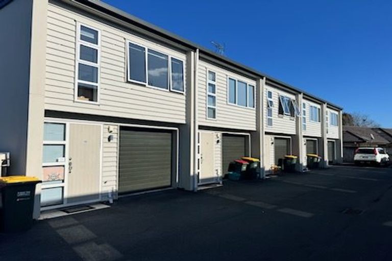 Photo of property in 9/23 Beatty Street, Melville, Hamilton, 3206