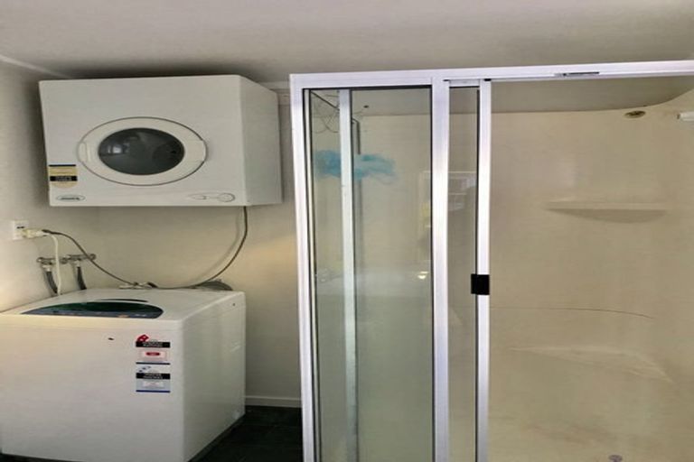 Photo of property in 51 Awaruku Road, Torbay, Auckland, 0630