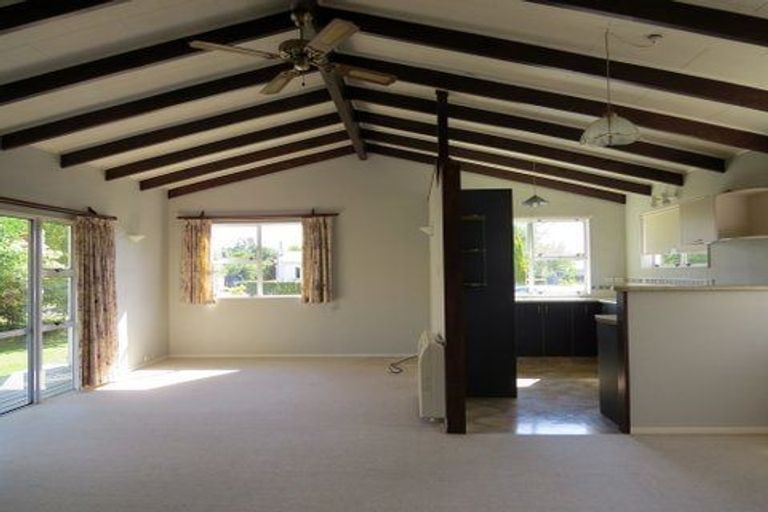 Photo of property in 22 Jellicoe Street, Greytown, 5712