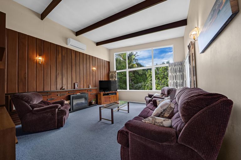 Photo of property in 7 Bushlands Place, Opaheke, Papakura, 2113