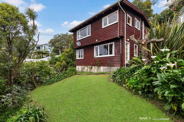 Photo of property in 21b Crieff Street, Northland, Wellington, 6012