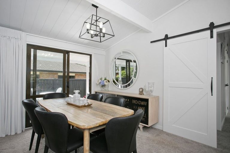 Photo of property in 109 Hall Street, Cambridge, 3434