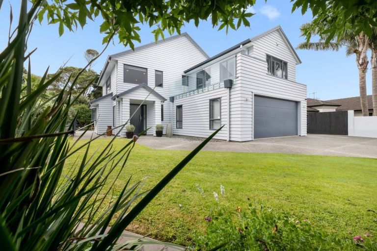 Photo of property in 16 Santa Barbara Drive, Papamoa Beach, Papamoa, 3118