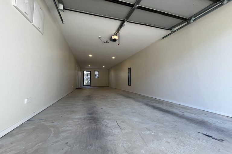 Photo of property in 36 Tihema Lane, Westgate, Auckland, 0614